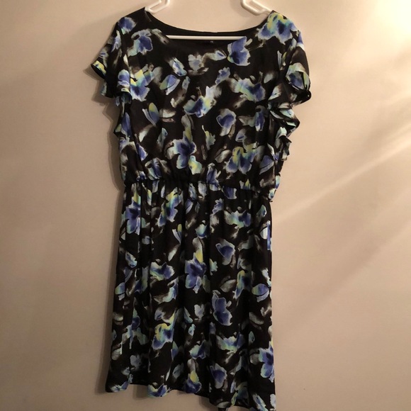Black and blue patterned dress - Picture 1 of 6